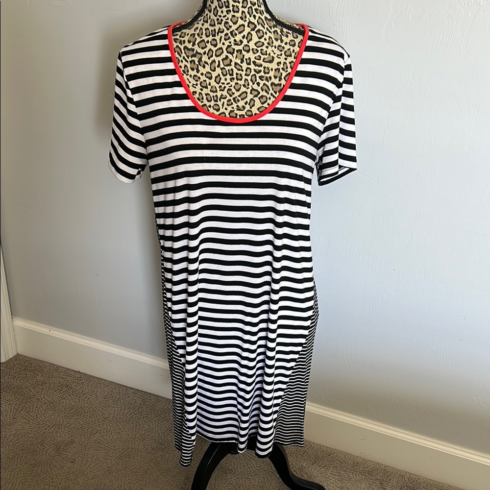 Chic Striped Black and White Dress with Orange Trim